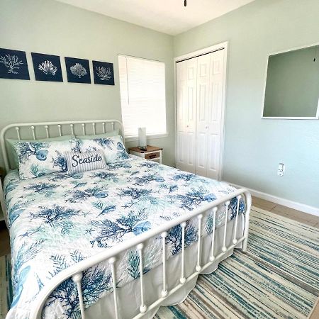 Beach Bungalow In Downtown Cocoa Beach Exterior foto